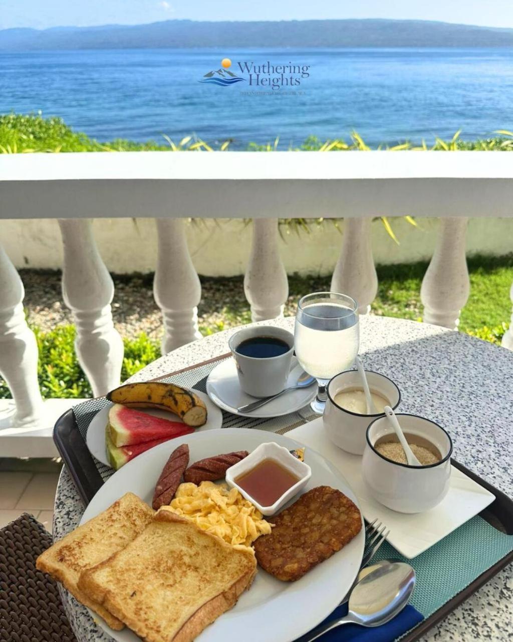 Wuthering Heights Bed & Breakfast By The Sea Dumaguete City Екстериор снимка