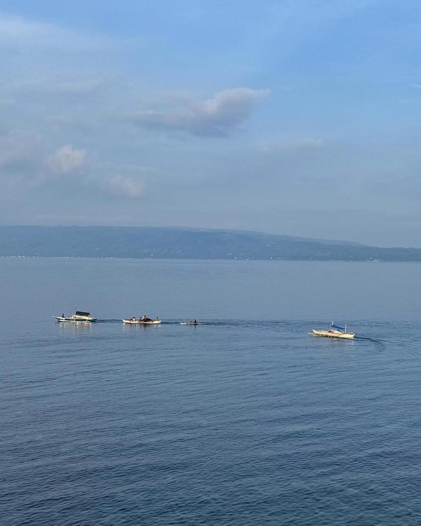 Wuthering Heights Bed & Breakfast By The Sea Dumaguete City Екстериор снимка